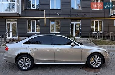 Седан Audi A4 2014 в Полтаве