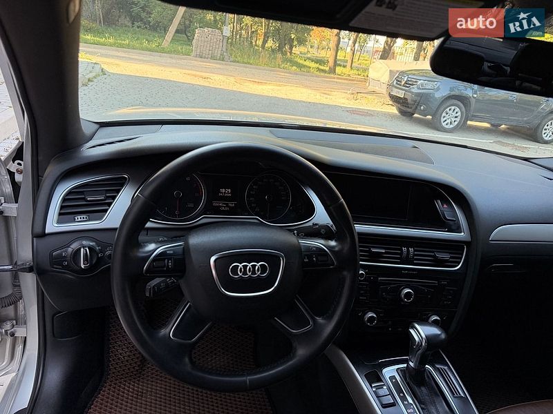 Седан Audi A4 2014 в Полтаве
