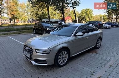 Седан Audi A4 2014 в Полтаве