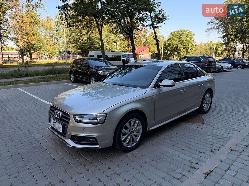 Седан Audi A4 2014 в Полтаве