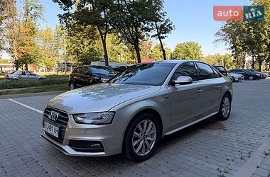 Седан Audi A4 2014 в Полтаве