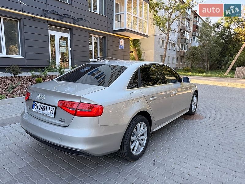 Седан Audi A4 2014 в Полтаве