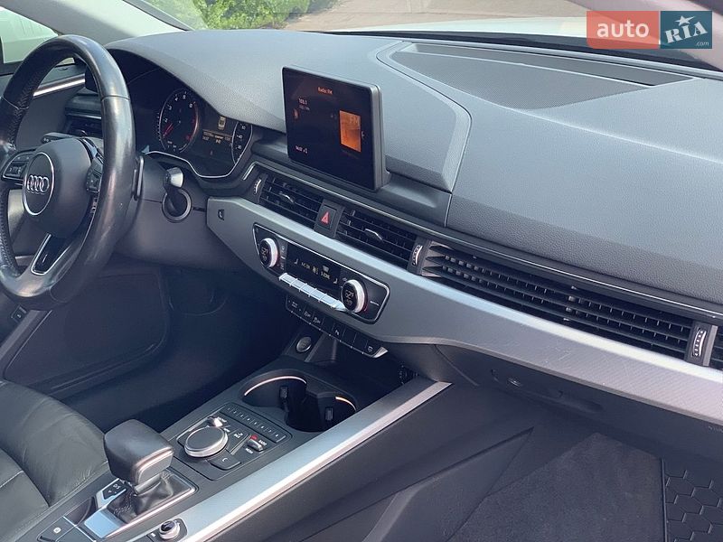 Седан Audi A4 2016 в Києві