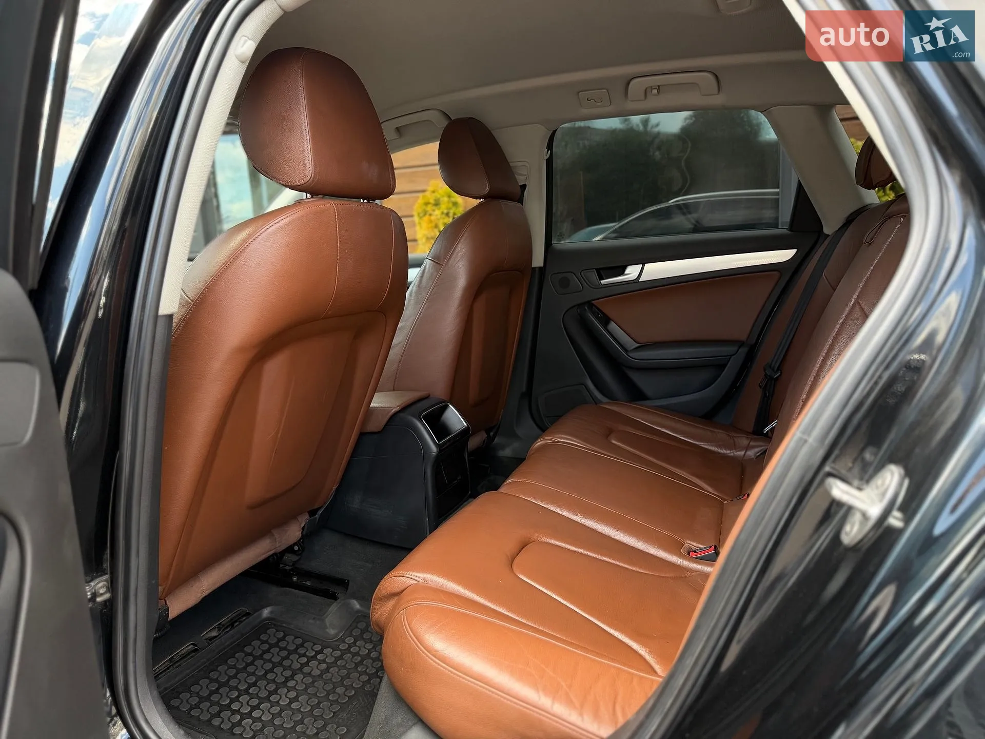 2011 Audi A4 - мініатюра 45