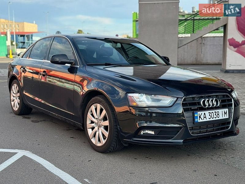 Седан Audi A4 2012 в Києві