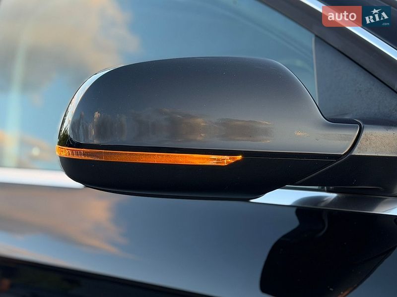 Седан Audi A4 2012 в Зборові