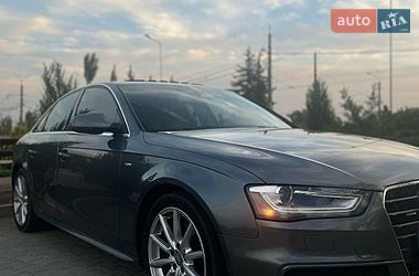 Седан Audi A4 2014 в Дніпрі