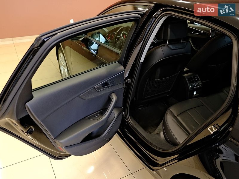 Седан Audi A4 2016 в Одессе