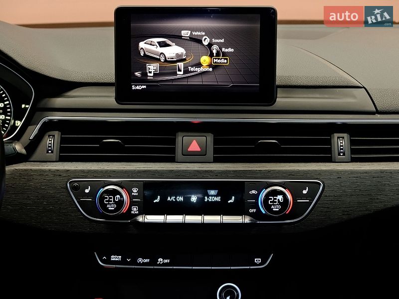 Седан Audi A4 2016 в Одессе