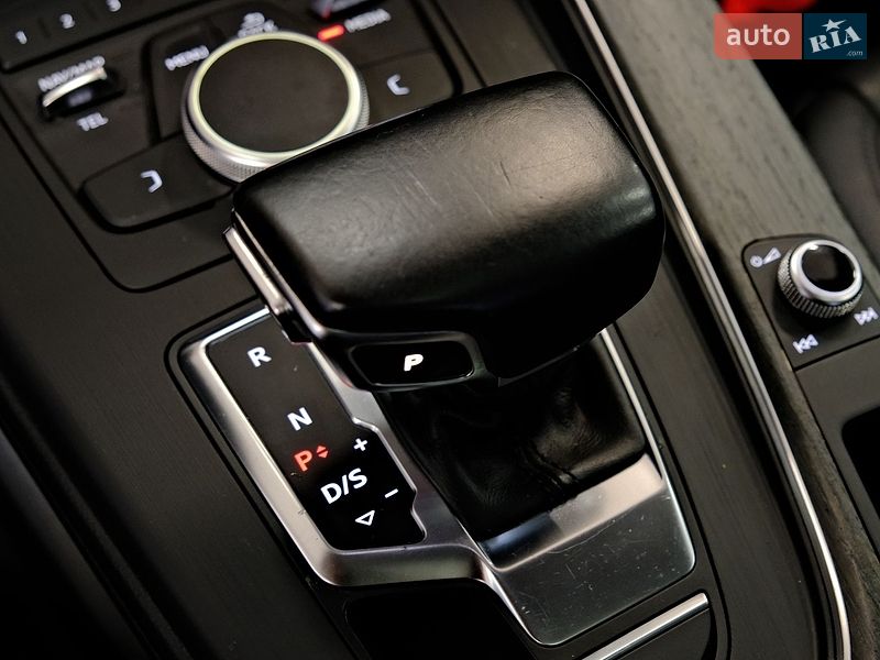 Седан Audi A4 2016 в Одессе