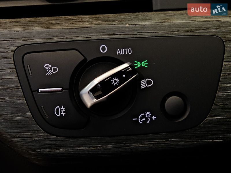 Седан Audi A4 2016 в Одессе