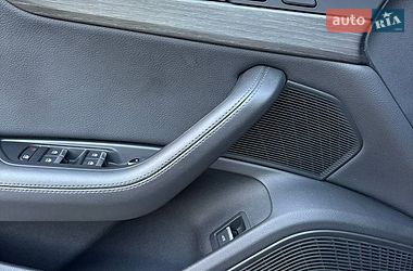 Седан Audi A4 2018 в Києві