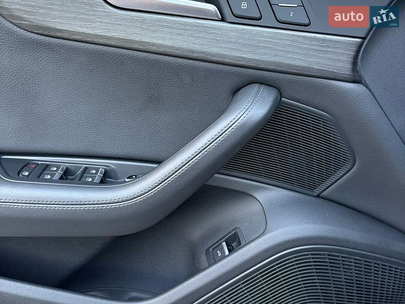Седан Audi A4 2018 в Києві