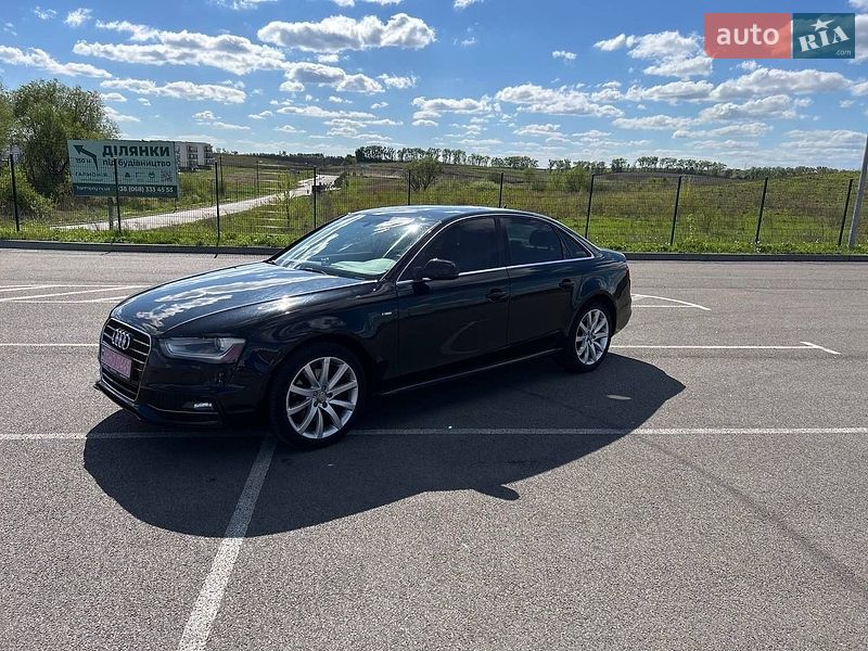 Седан Audi A4 2013 в Рівному