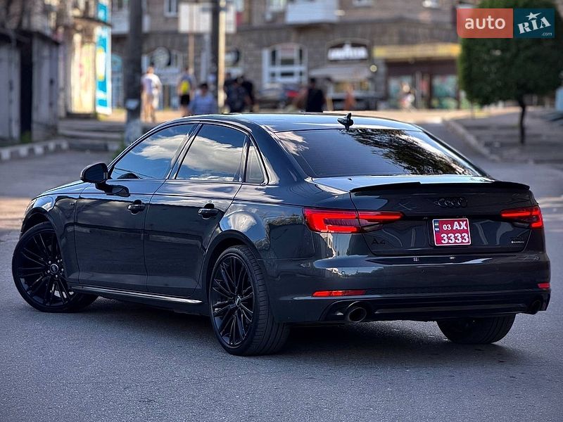 Седан Audi A4 2017 в Запорожье