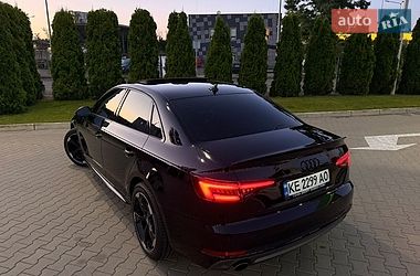 Седан Audi A4 2017 в Києві