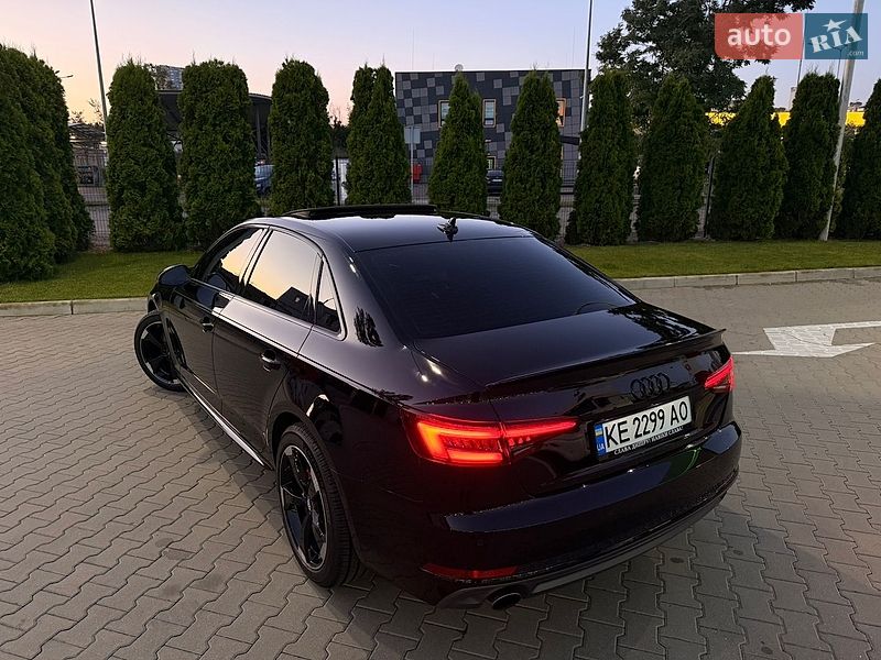 Седан Audi A4 2017 в Києві