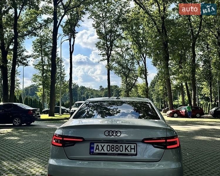 Седан Audi A4 2018 в Харкові