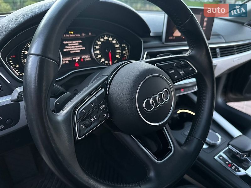 Седан Audi A4 2016 в Рівному