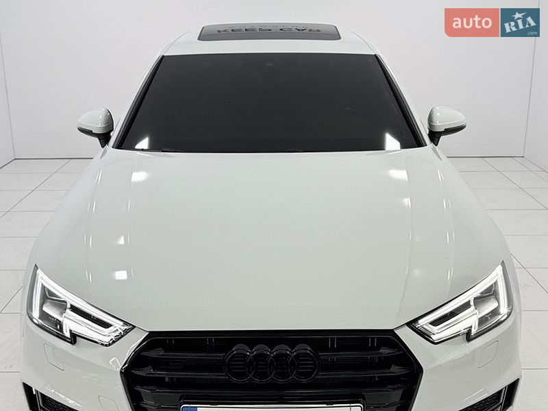 Седан Audi A4 2016 в Одесі