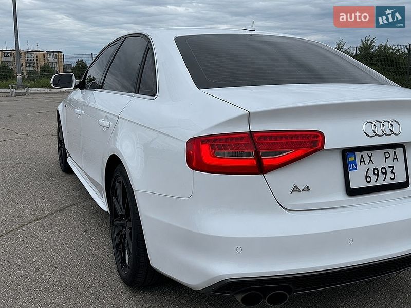 Седан Audi A4 2013 в Харкові