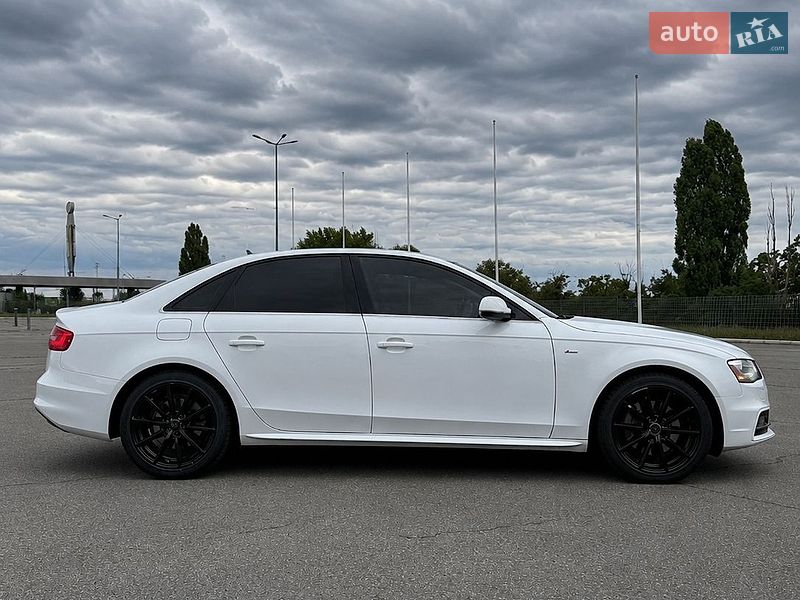 Седан Audi A4 2013 в Харкові