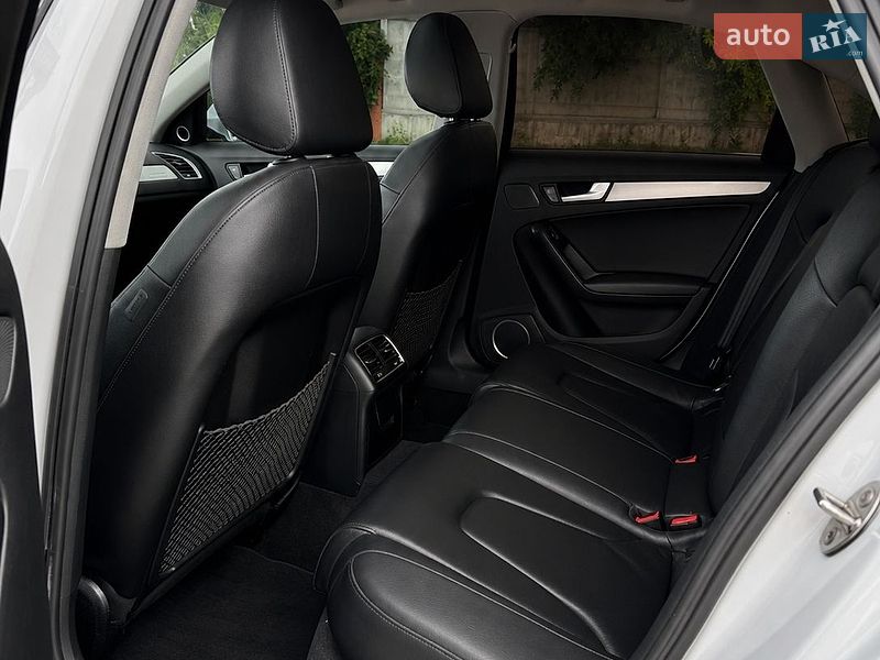 Седан Audi A4 2013 в Харкові