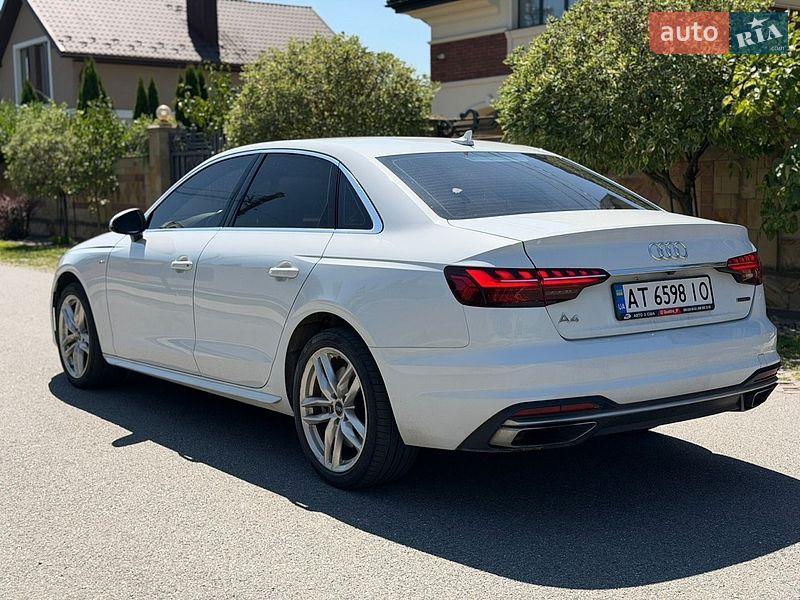 Седан Audi A4 2019 в Ивано-Франковске
