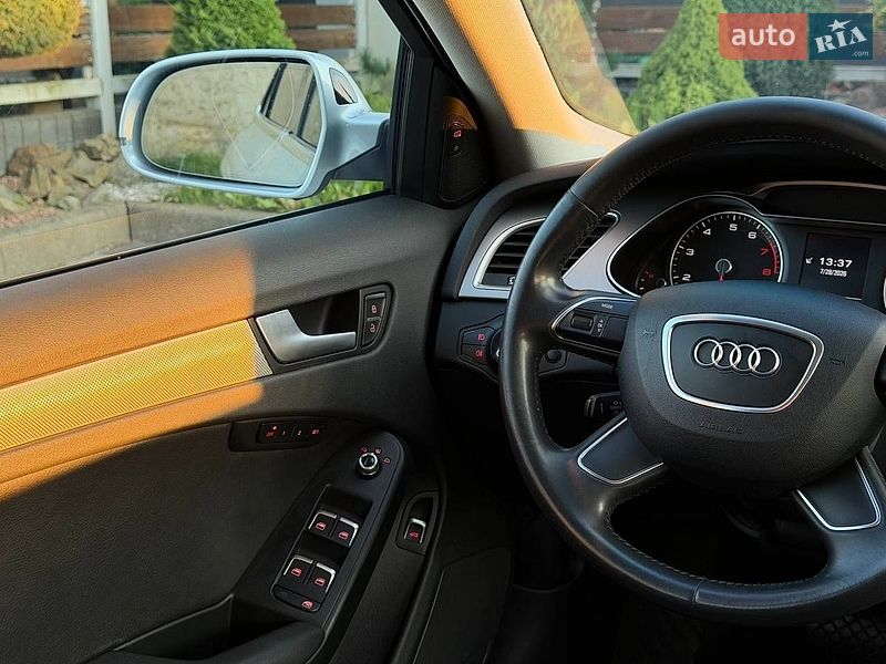 Седан Audi A4 2015 в Стрые