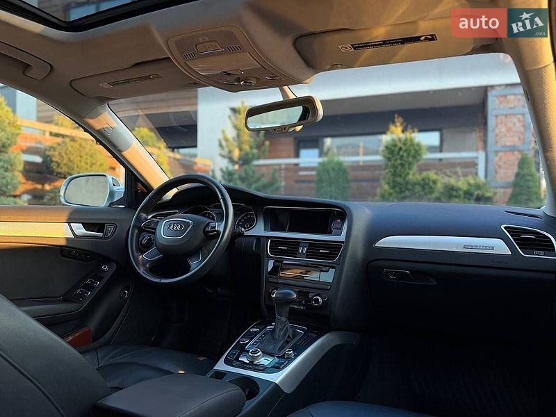 Седан Audi A4 2015 в Стрые