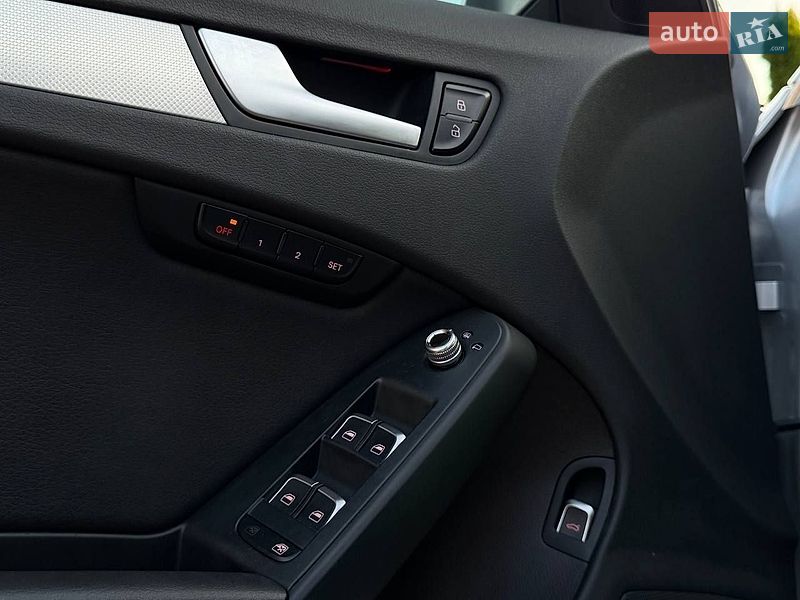 Седан Audi A4 2015 в Стрые