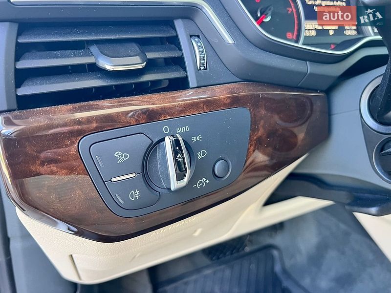 Седан Audi A4 2016 в Николаеве