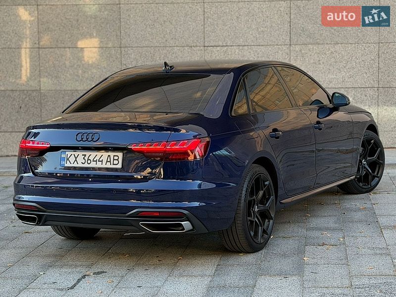 Седан Audi A4 2020 в Києві