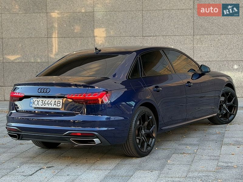 Седан Audi A4 2020 в Києві