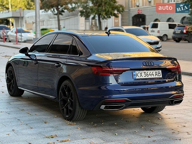 Седан Audi A4 2020 в Києві