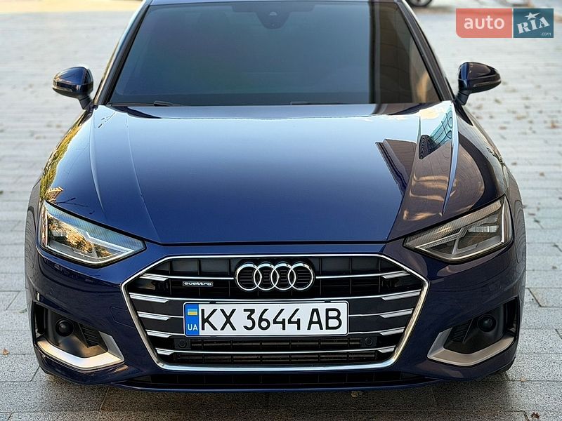 Седан Audi A4 2020 в Києві