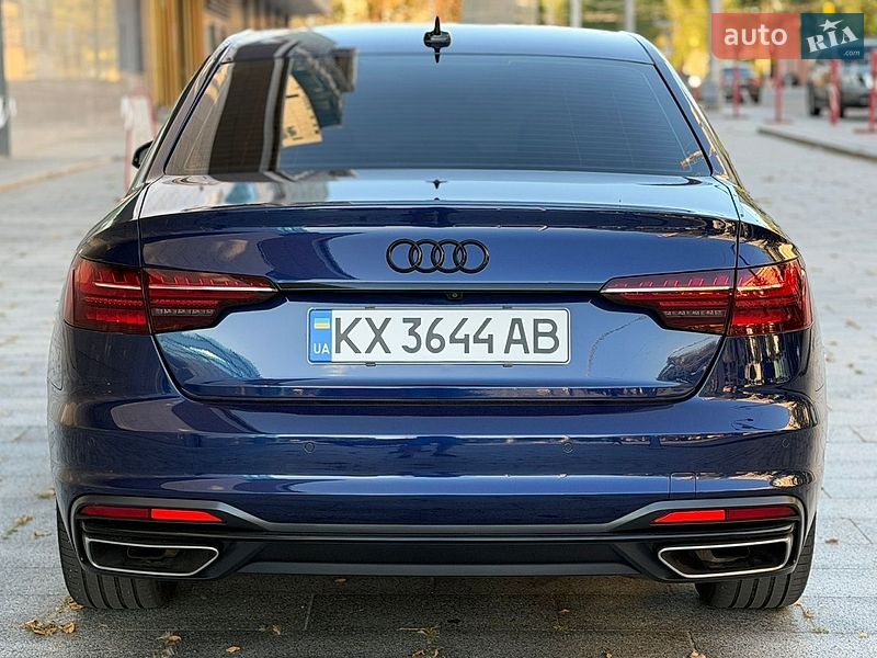 Седан Audi A4 2020 в Києві