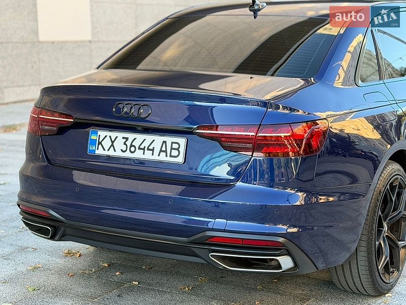 Седан Audi A4 2020 в Києві