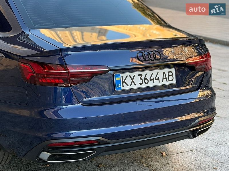 Седан Audi A4 2020 в Києві