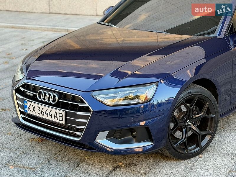 Седан Audi A4 2020 в Києві