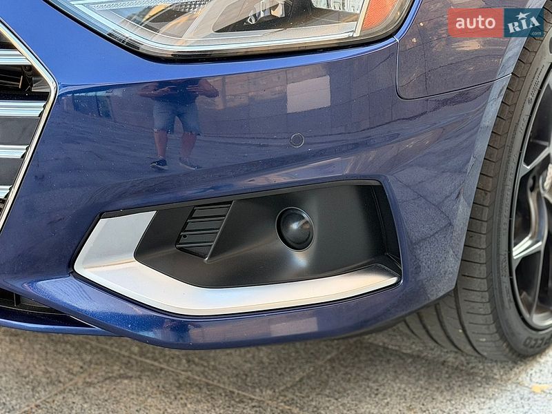 Седан Audi A4 2020 в Києві