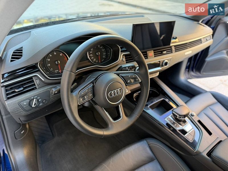 Седан Audi A4 2020 в Києві