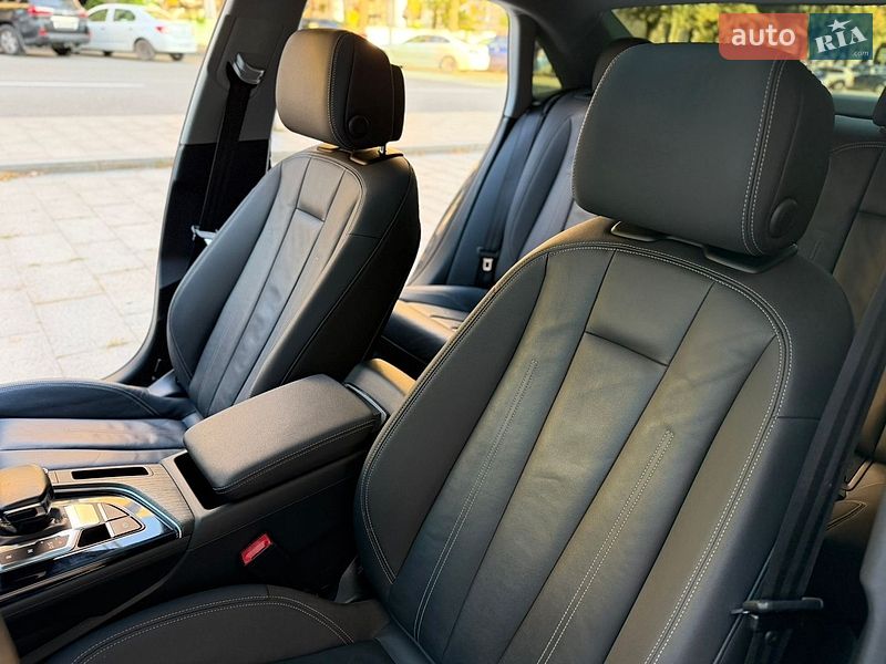 Седан Audi A4 2020 в Києві
