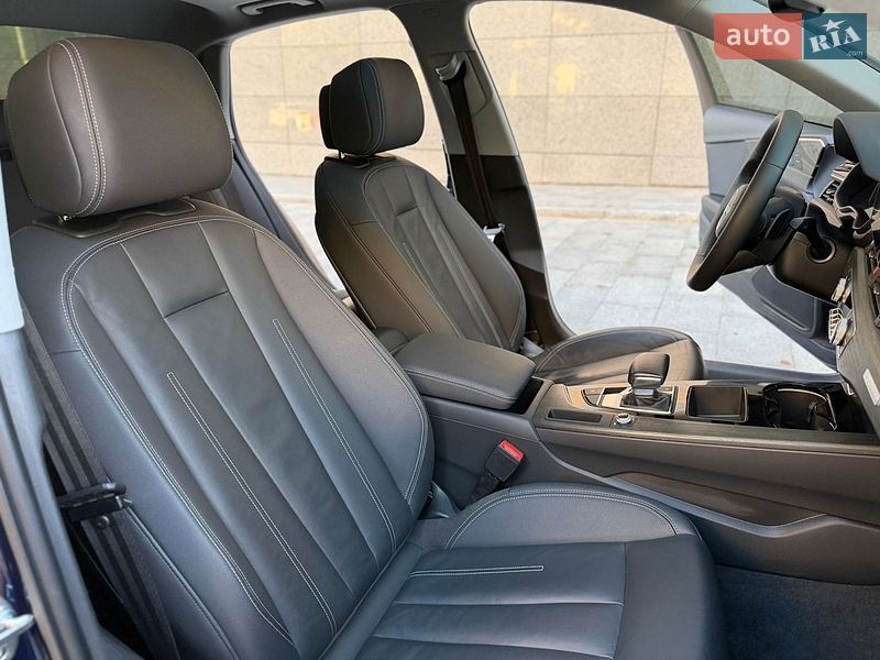 Седан Audi A4 2020 в Києві