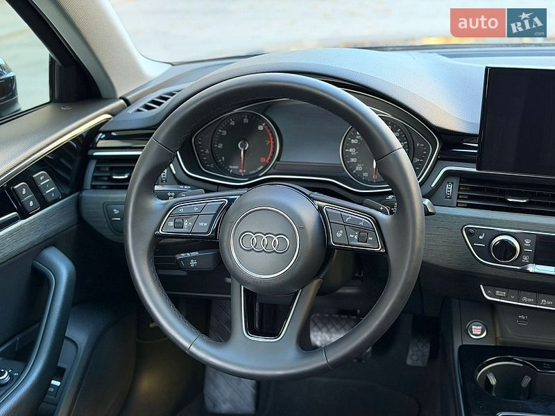 Седан Audi A4 2020 в Києві