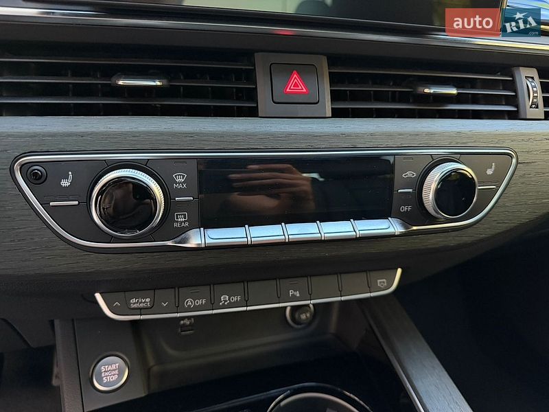 Седан Audi A4 2020 в Києві