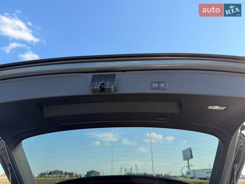 Универсал Audi A4 2017 в Львове