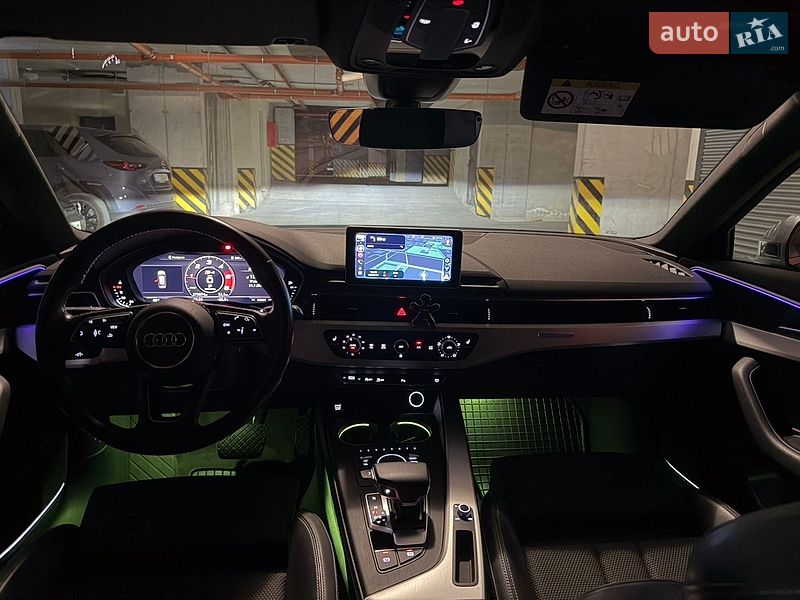 Универсал Audi A4 2017 в Львове
