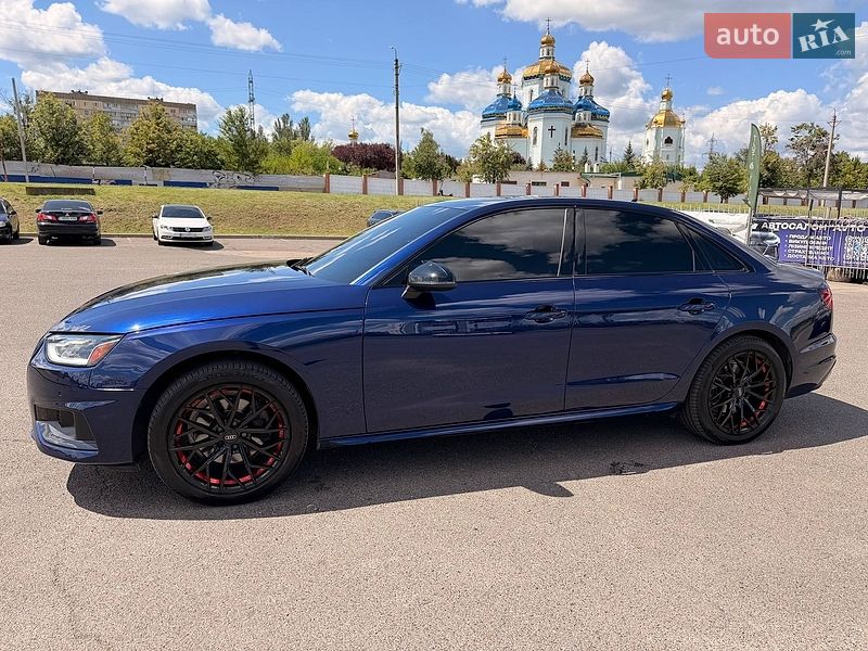 Седан Audi A4 2021 в Кривом Роге