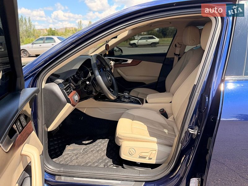 Седан Audi A4 2021 в Кривом Роге